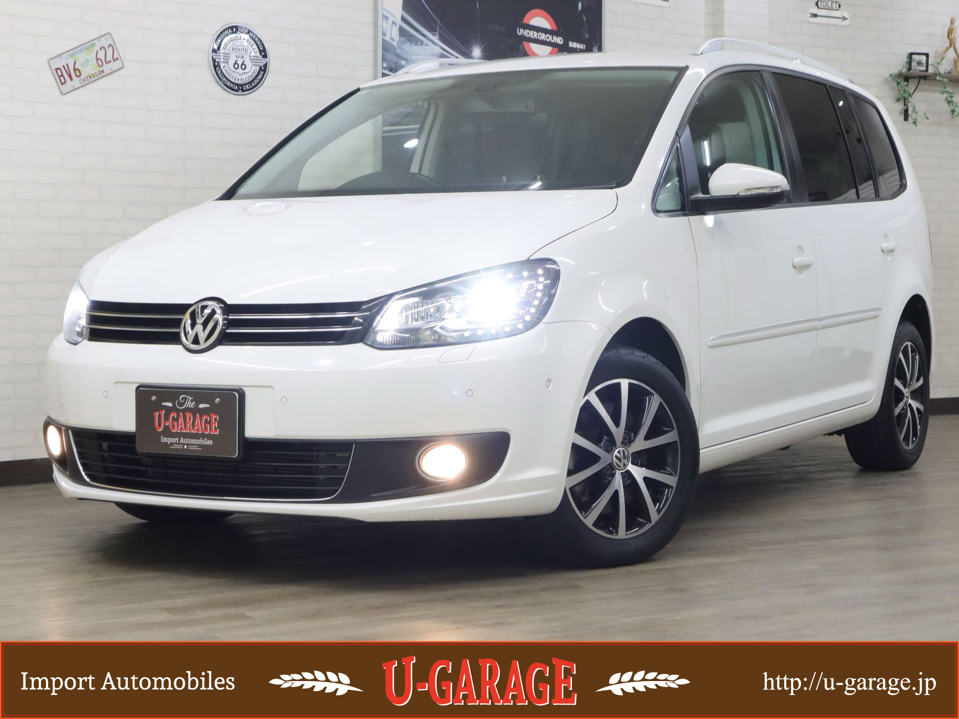VW Golf Touran TSI High line, Navi, Rear View Camera, HID lights, Front & Rear PDC, Final model, 33,000miles, White, 2013y