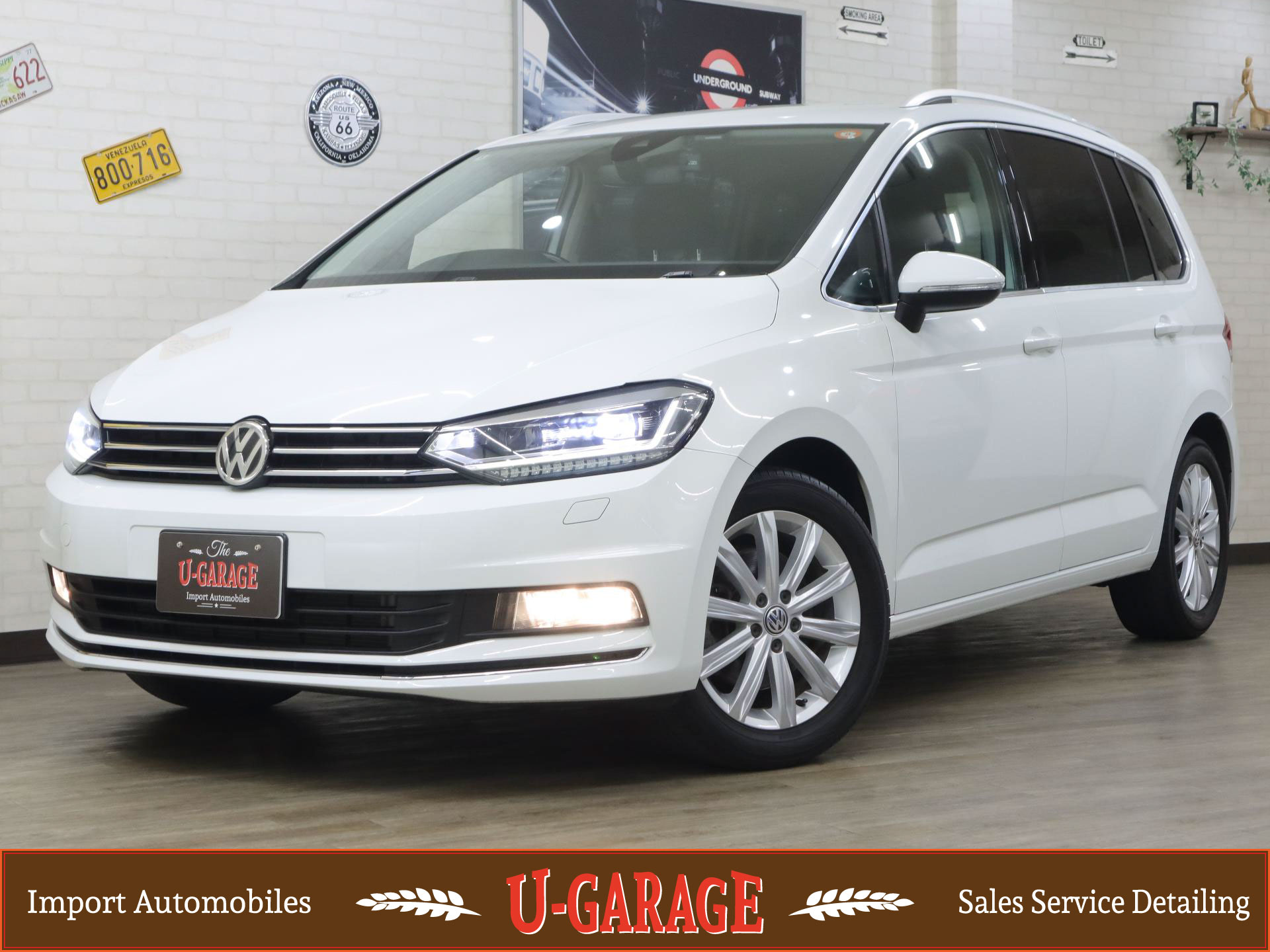 VW Golf Touran SeriesVII TSI Hi-line, 1.4L Turbo, Pre-safe brake, ACC, Navi., Rear view camera, 31,000miles, White, 2016y